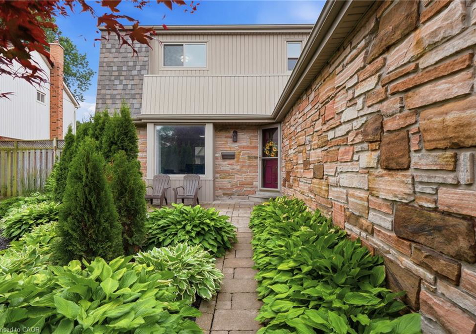 20-mansfield-street-brampton-ontario-40860712