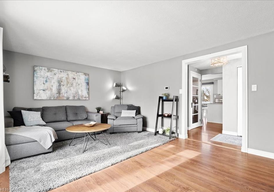 152b-northlake-drive-waterloo-ontario-40860753