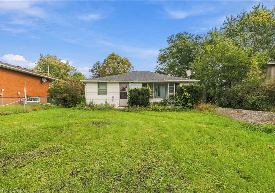 20-mardon-avenue-port-dover-ontario-40860756