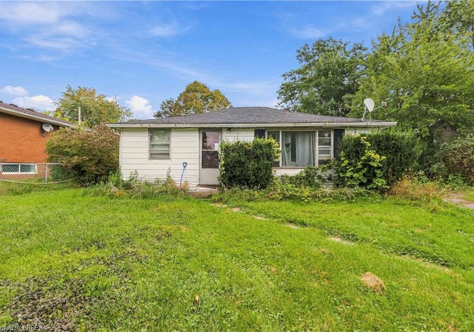 20-mardon-avenue-port-dover-ontario-40860756