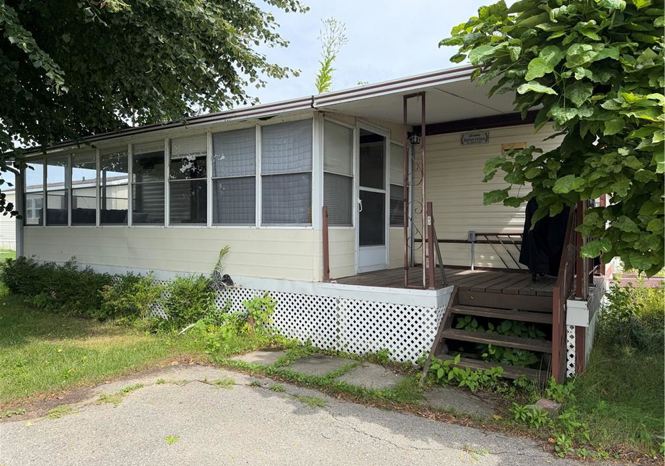 92-clubhouse-road-turkey-point-ontario-40860775