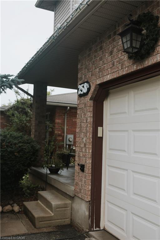 258-inverhuron-crescent-waterloo-ontario-40860802