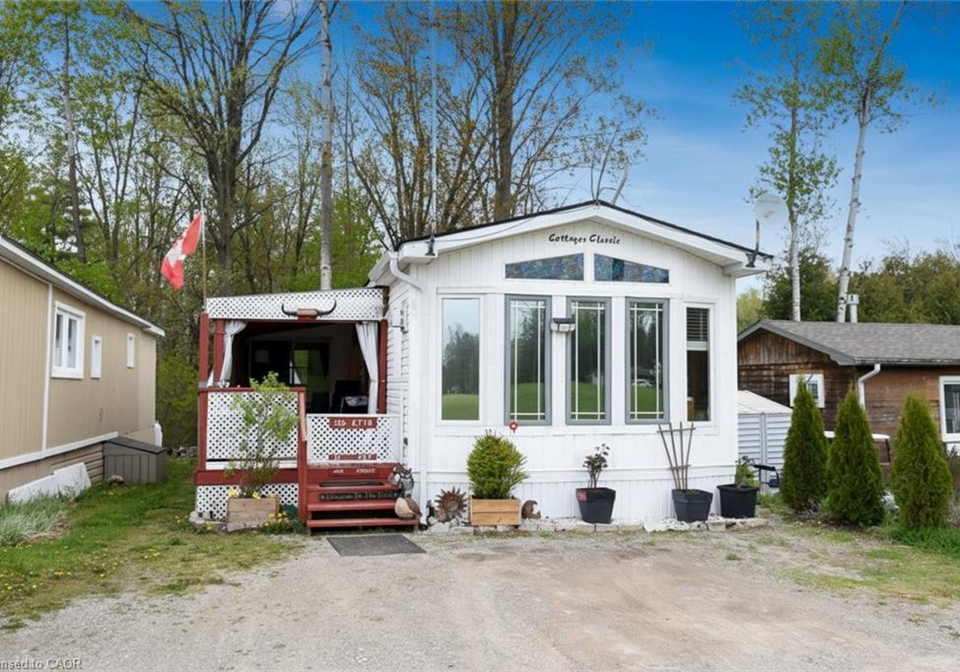 125-otto-lane-freelton-ontario-40860836