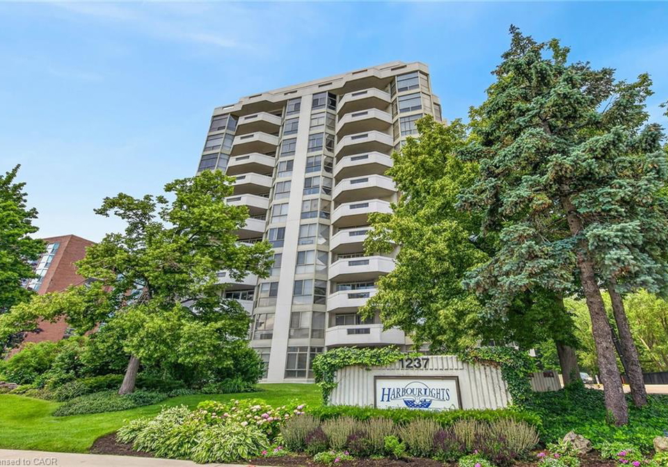1237-north-shore-boulevard-burlington-ontario-40860838