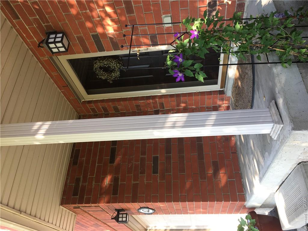 100-beddoe-drive-hamilton-ontario-40860856