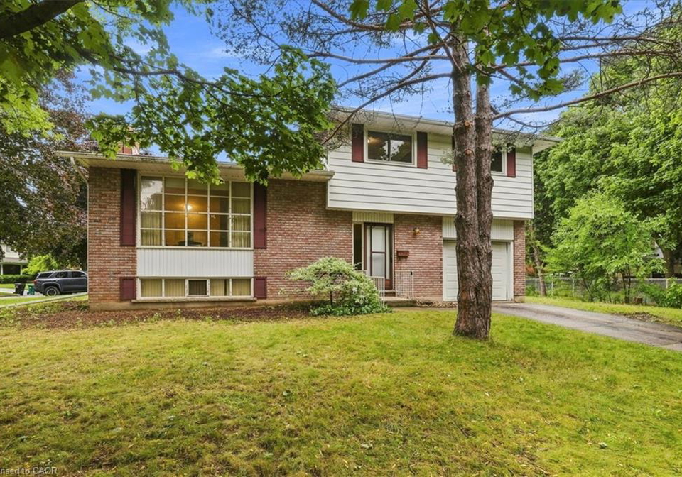 395-mossom-place-waterloo-ontario-40860871