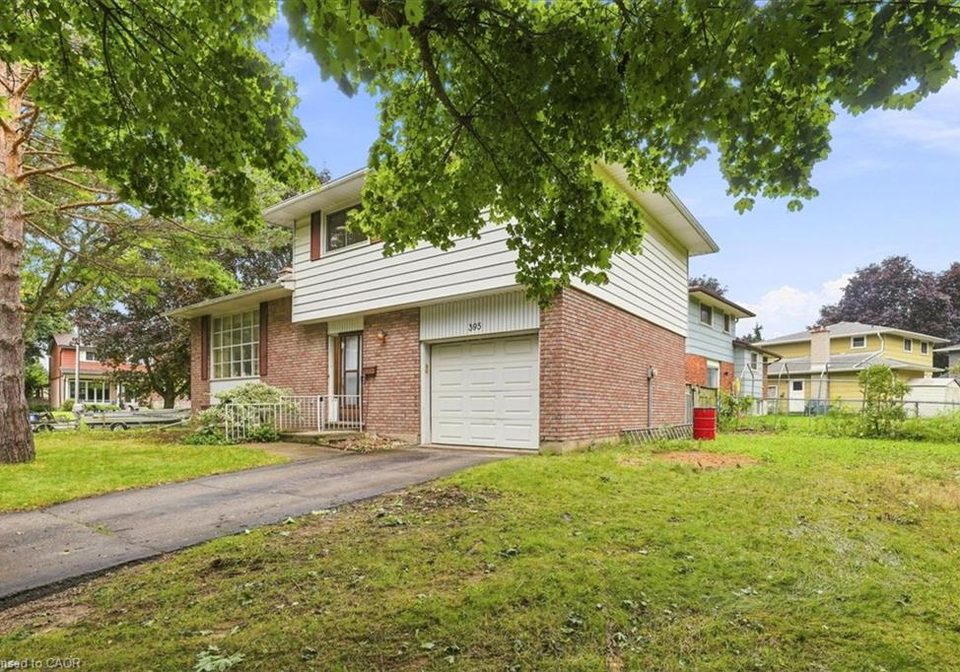 395-mossom-place-waterloo-ontario-40860871