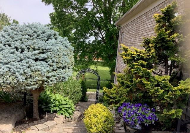 10-cobblestone-drive-paris-ontario-40860877