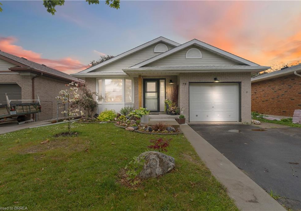 79-donly-drive-s-simcoe-ontario-40860880