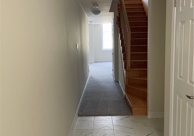 1457-national-common-burlington-ontario-40860889