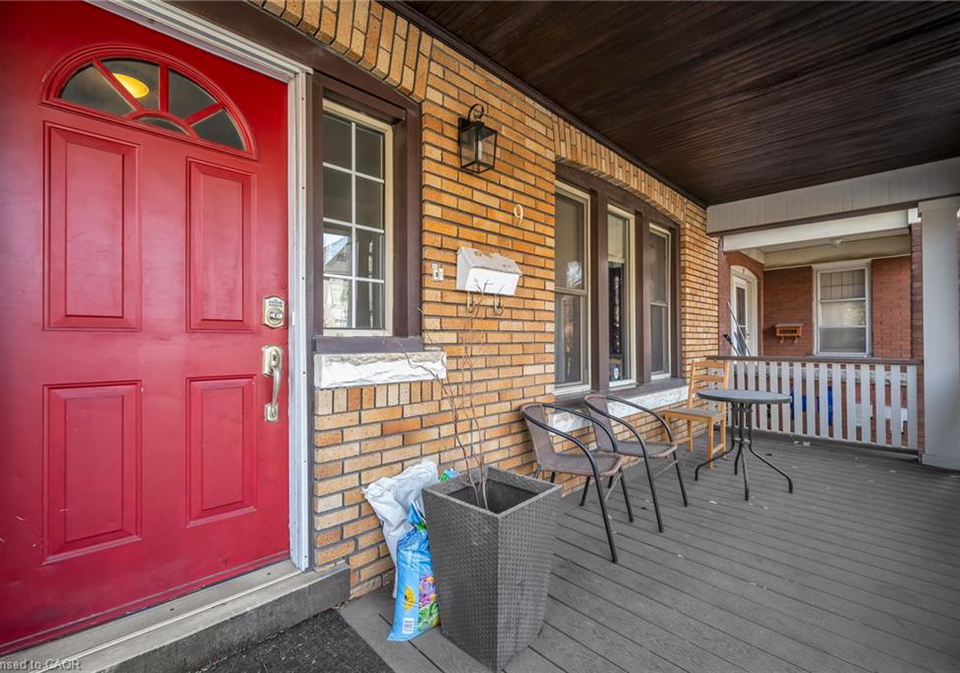 9-melrose-avenue-s-hamilton-ontario-40860891