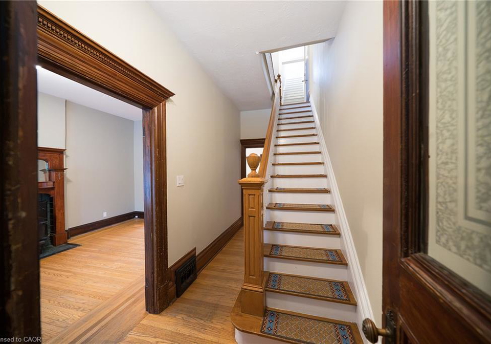 102-pearl-street-n-hamilton-ontario-40860921