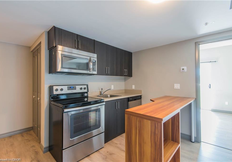 321-spruce-street-waterloo-ontario-40860926