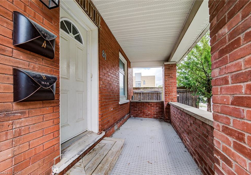 81-willow-street-waterloo-ontario-40860943