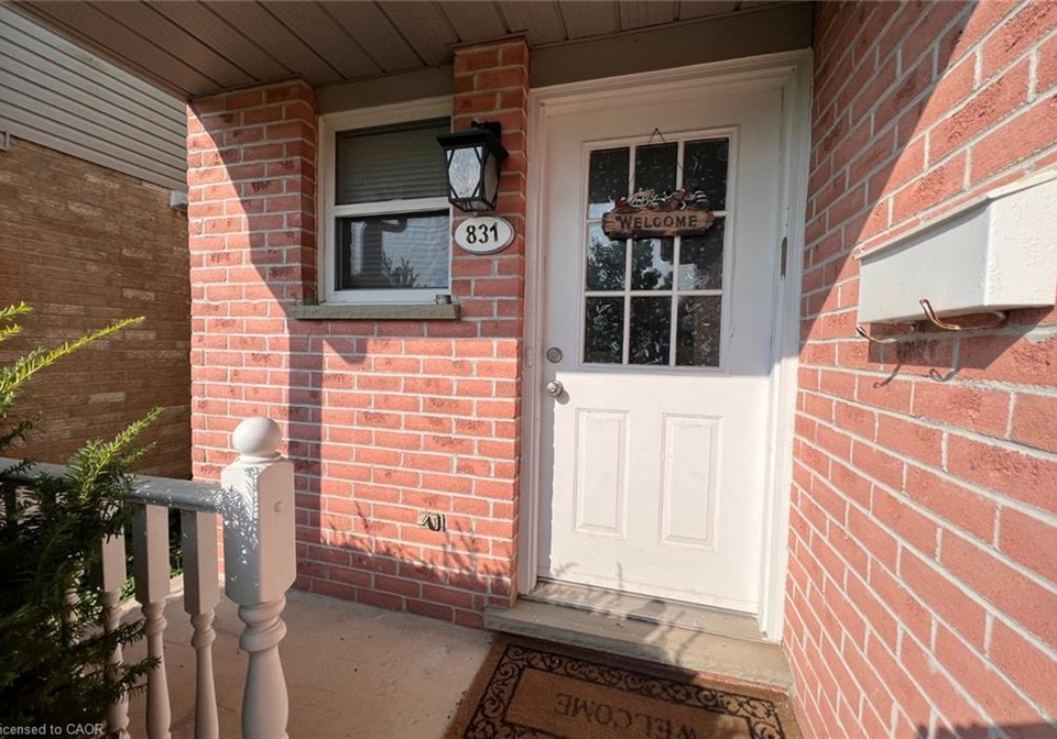 831-deveron-crescent-london-ontario-40860945