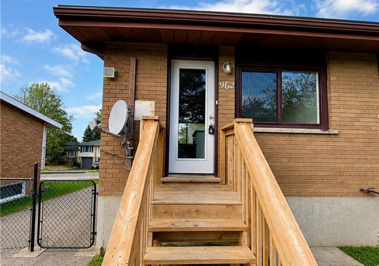 962-eagle-crescent-london-ontario-40860949