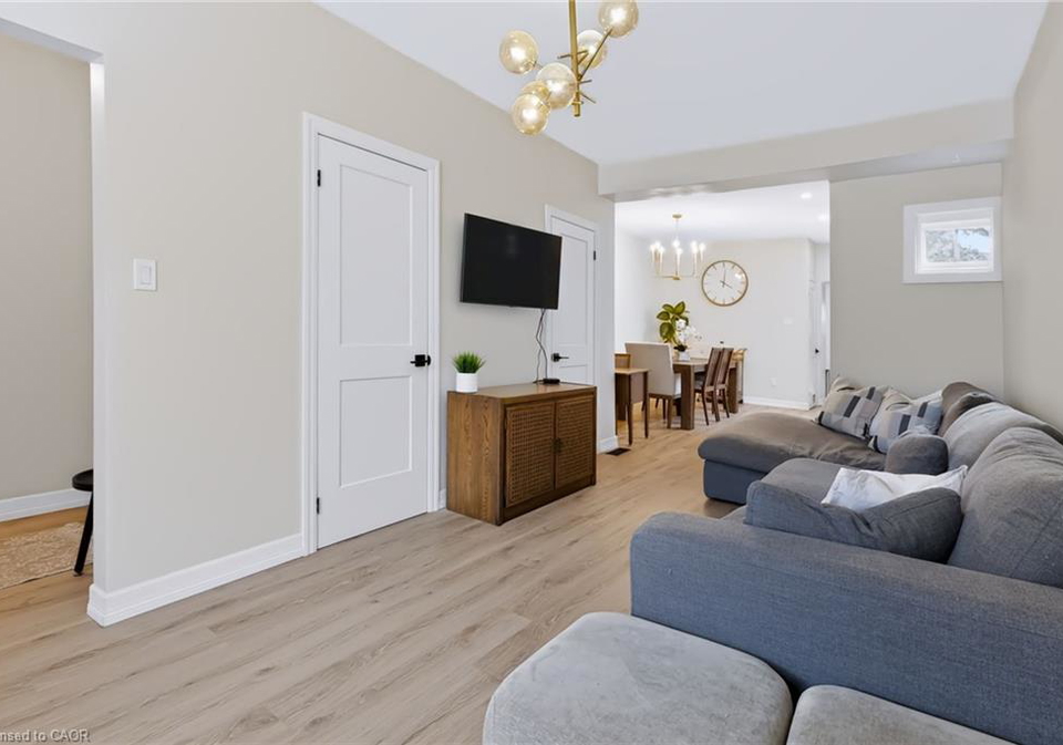 34-baillie-street-hamilton-ontario-40860974