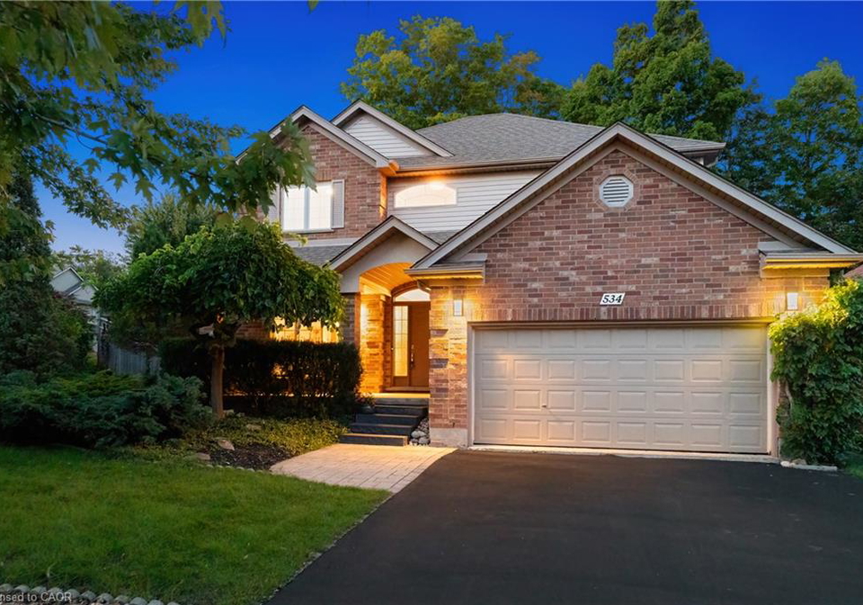 534-birchleaf-walk-waterloo-ontario-40860983