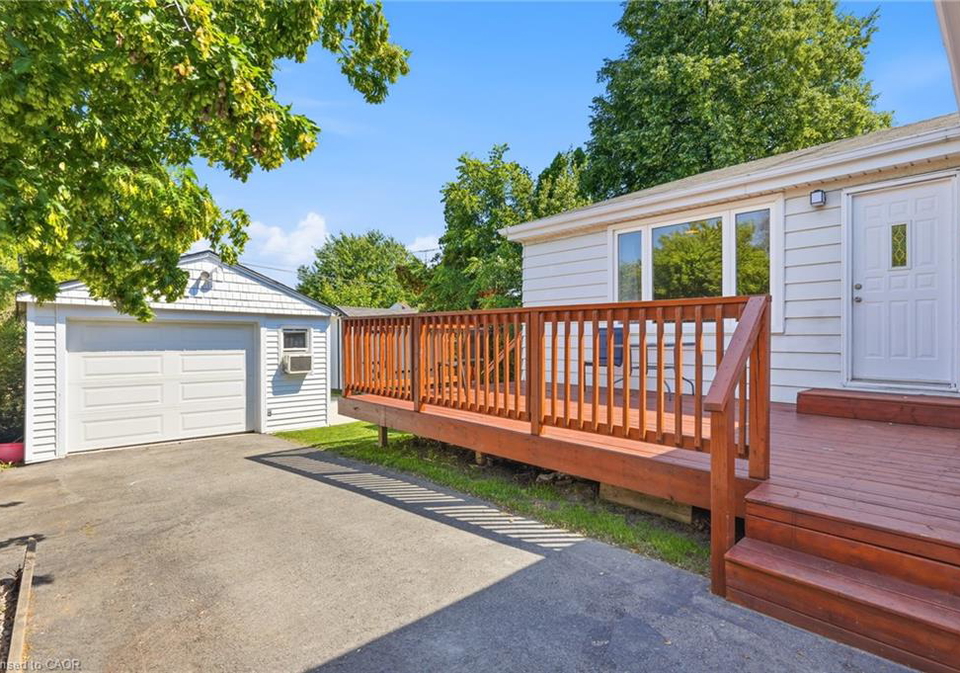 197-east-44th-street-hamilton-ontario-40860994
