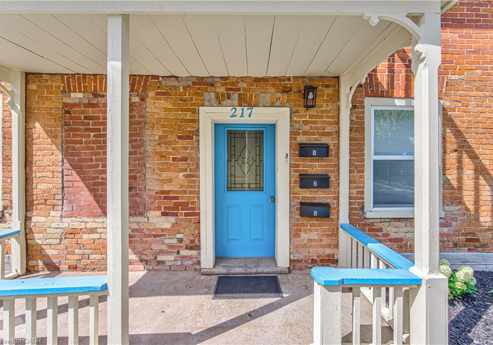 217-lancaster-street-e-kitchener-ontario-40861010