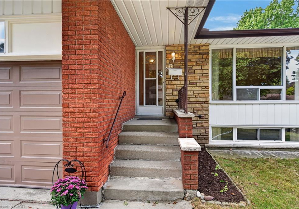 80-sarasota-avenue-hamilton-ontario-40861016