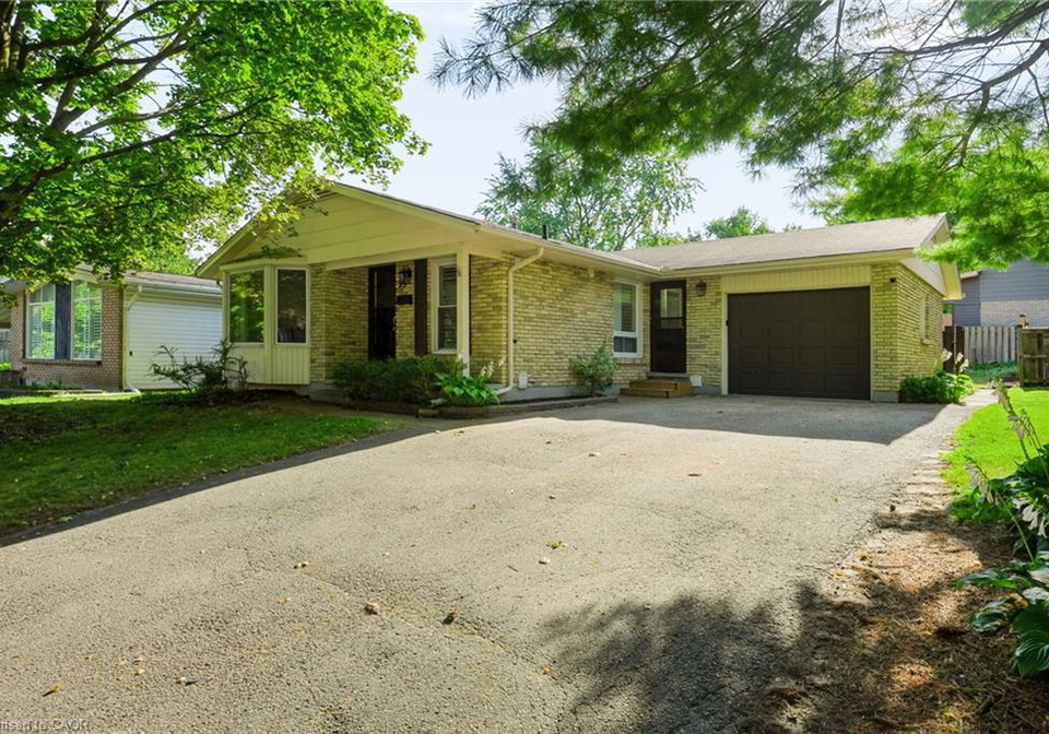 95-underhill-crescent-kitchener-ontario-40861019