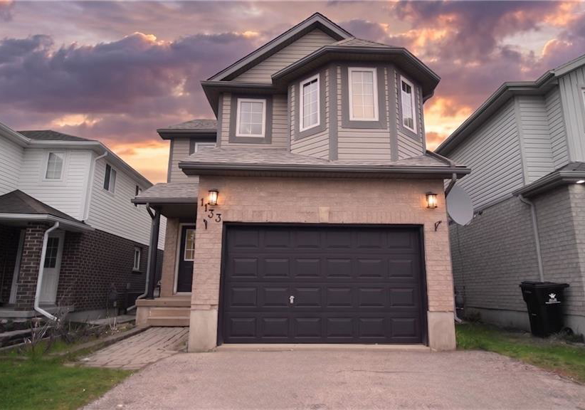 1133-copper-leaf-crescent-kitchener-ontario-40861050