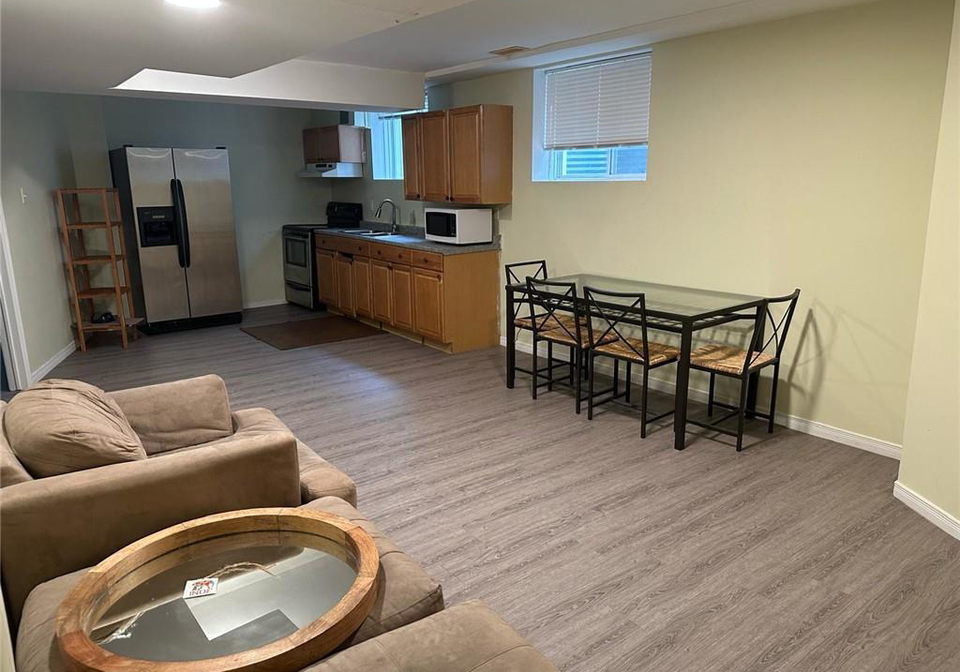 5-duck-lane-guelph-ontario-40861085