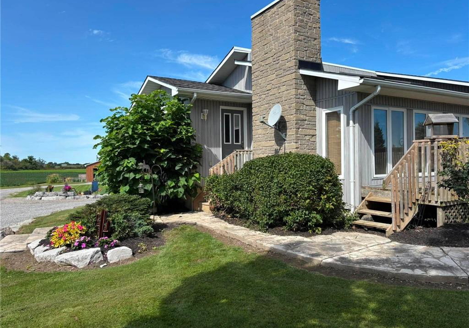 5030-blackheath-road-binbrook-ontario-40861095