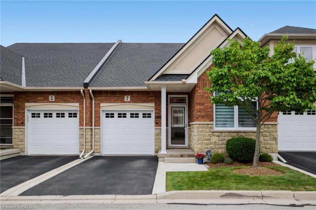 7-landscapes-trail-ancaster-ontario-40861164