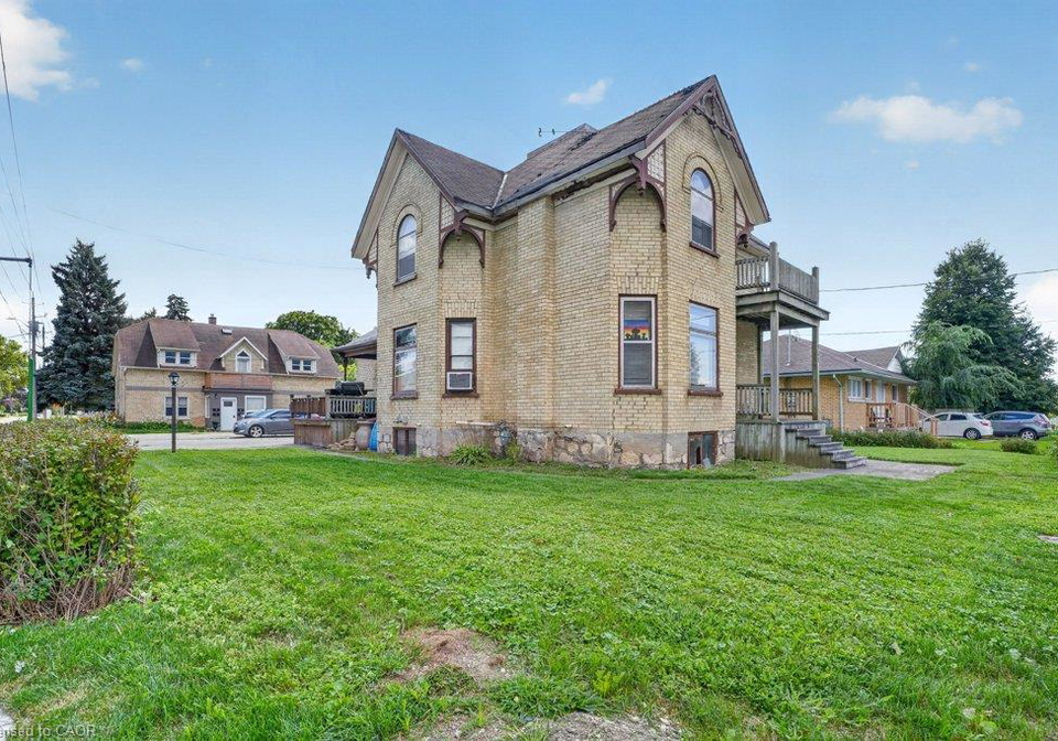 569-frederick-street-kitchener-ontario-40861175