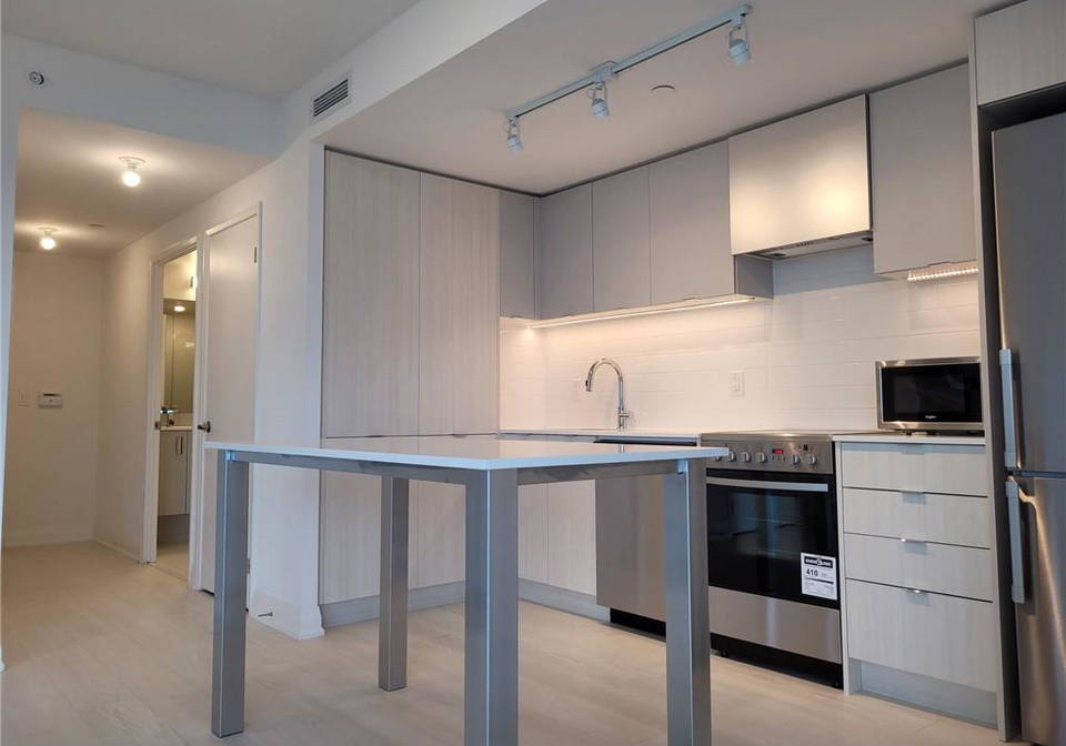 30-gibbs-road-etobicoke-ontario-40861200