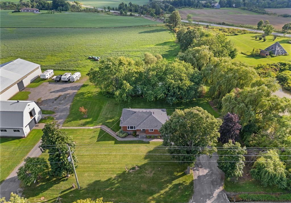2223-hall-road-binbrook-ontario-40861204