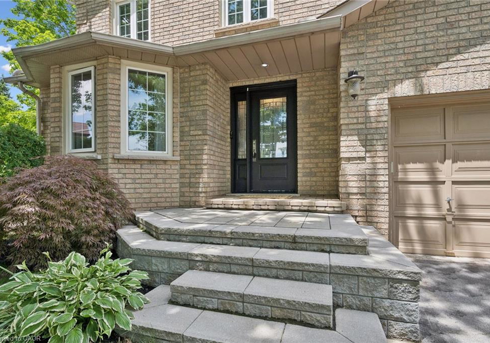 3092-shannon-crescent-oakville-ontario-40861208