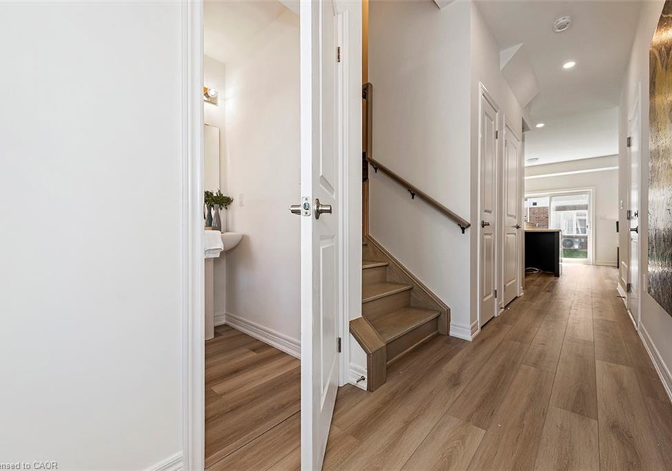 205-thames-way-mount-hope-ontario-40861238