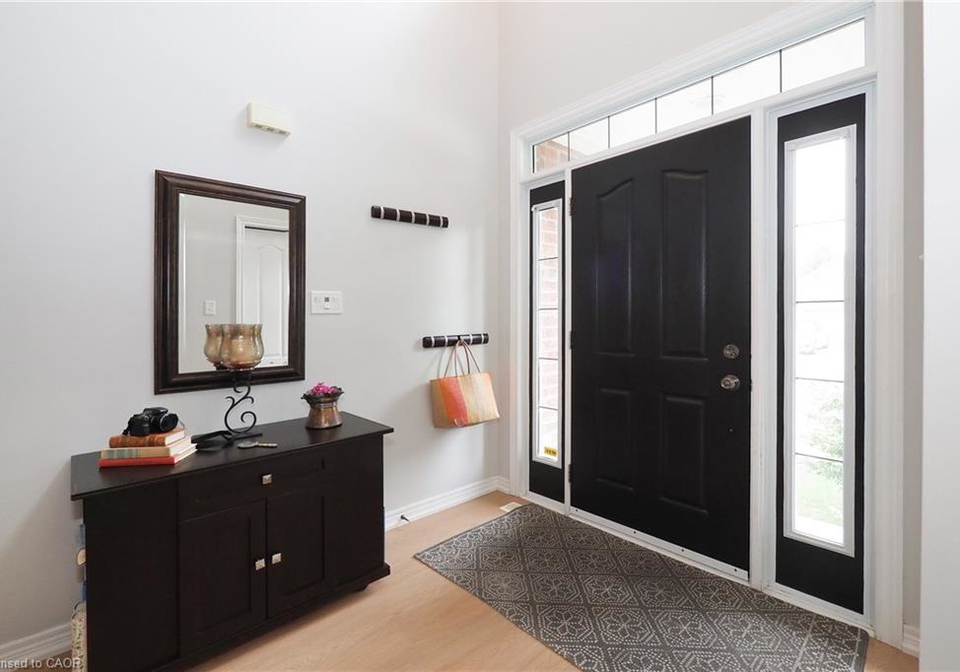 15-treeview-drive-st-jacobs-ontario-40861266