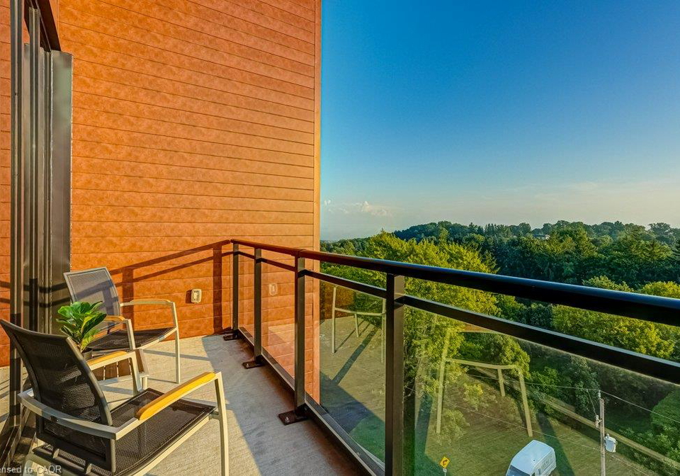 30-hamilton-street-s-waterdown-ontario-40861345