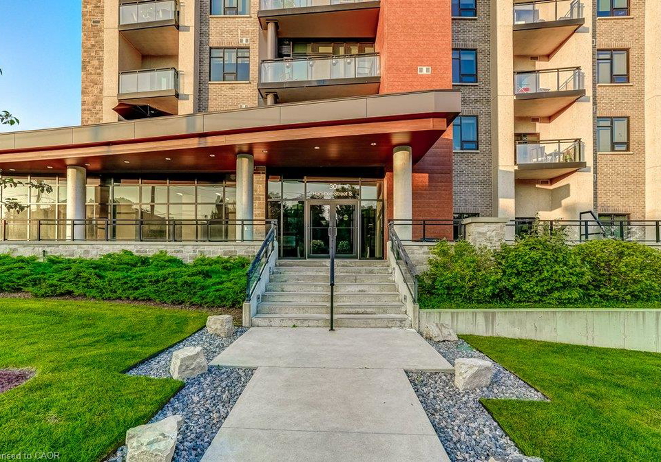 30-hamilton-street-s-waterdown-ontario-40861345