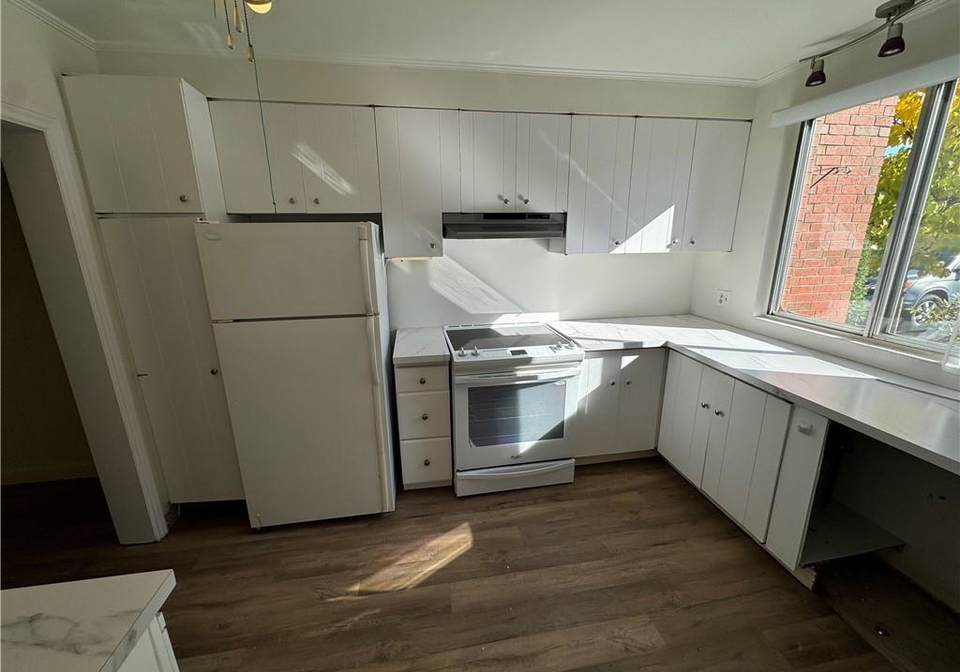6476-huggins-street-niagara-falls-ontario-40861367
