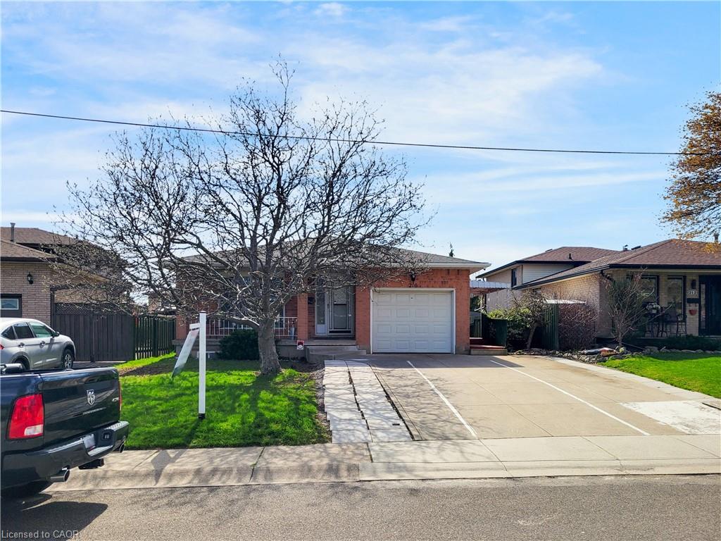216-ravenbury-drive-hamilton-ontario-40861371