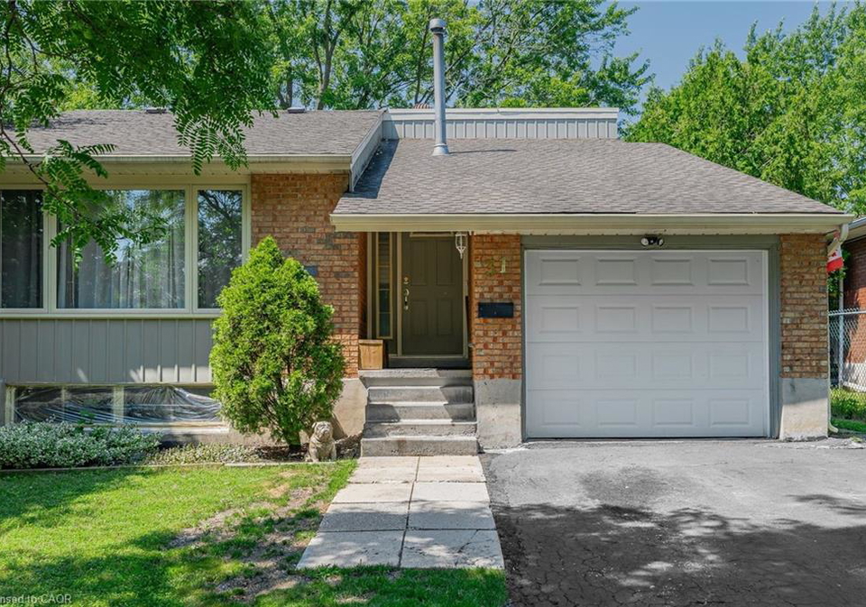 31-mulberry-lane-waterloo-ontario-40861414