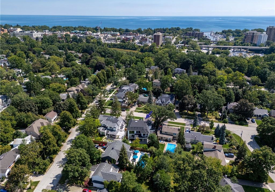 61-highland-road-oakville-ontario-40861430
