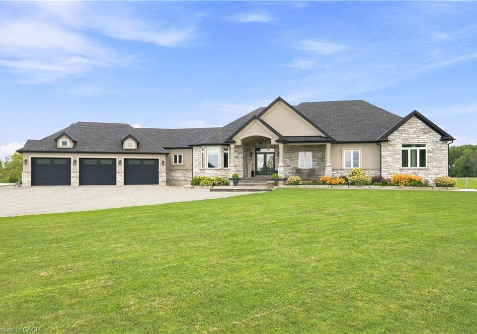 148-moores-road-york-ontario-40861440