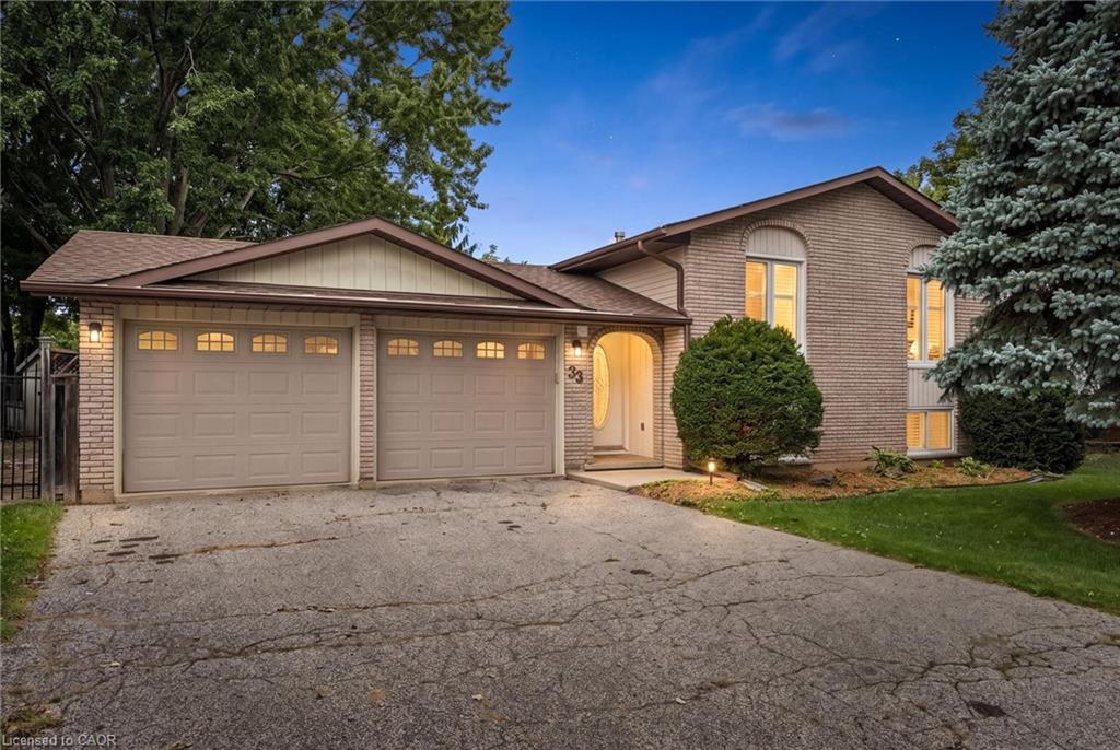 33-maccoll-place-caledonia-ontario-40861477