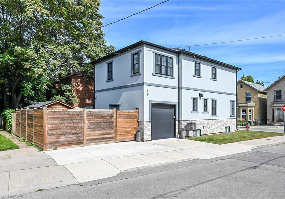 109-ray-street-hamilton-ontario-40861485