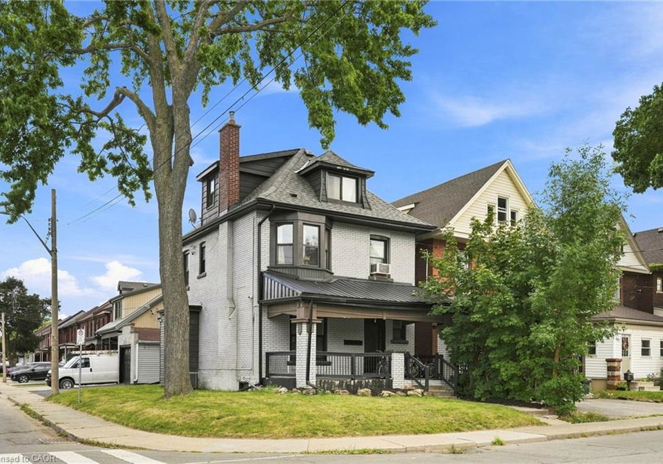 106-barnesdale-avenue-n-hamilton-ontario-40861502