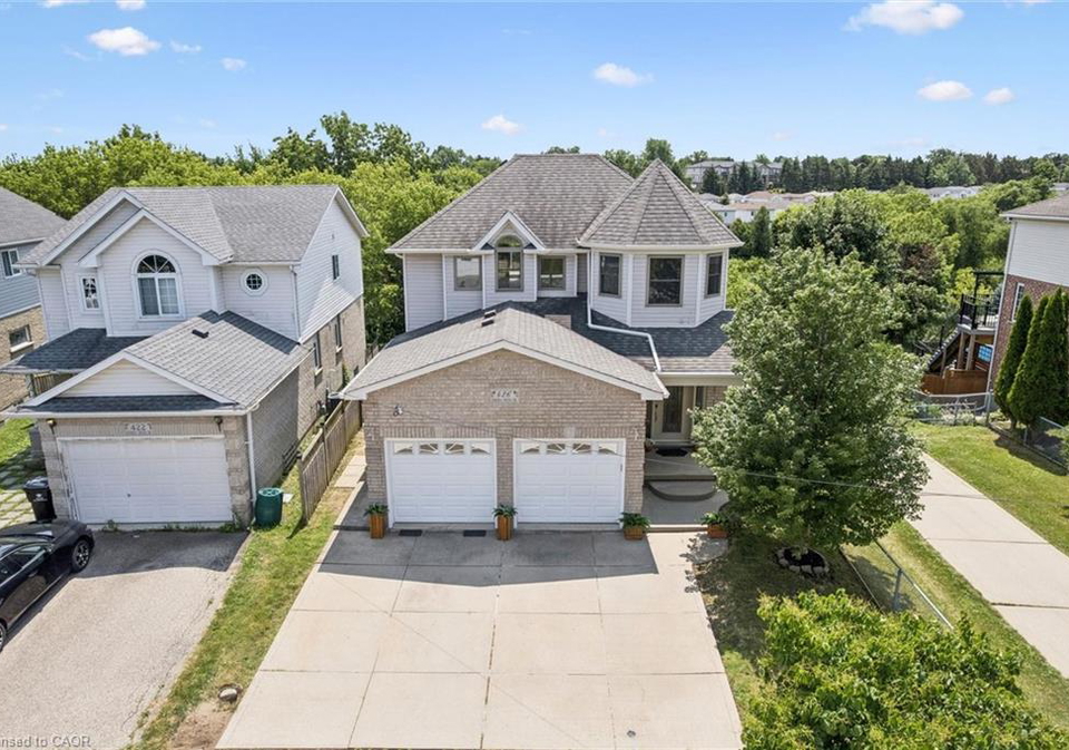 426-hidden-creek-drive-kitchener-ontario-40861553