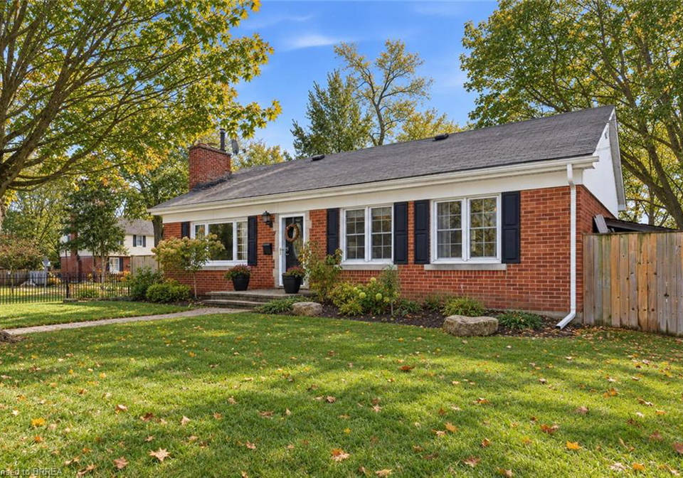 2-hillier-crescent-brantford-ontario-40861593