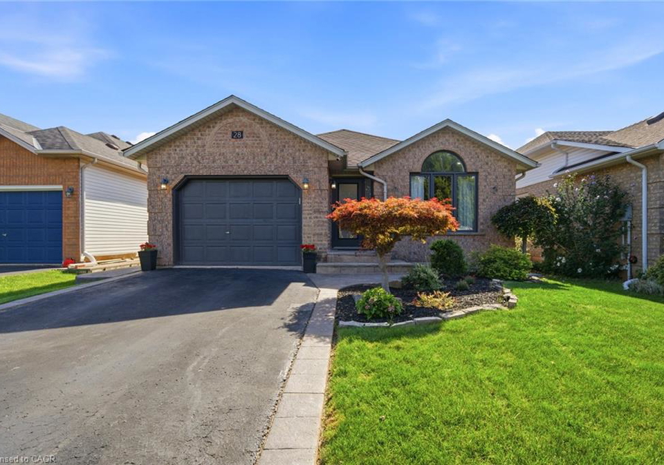 28-colonial-crescent-grimsby-ontario-40861652