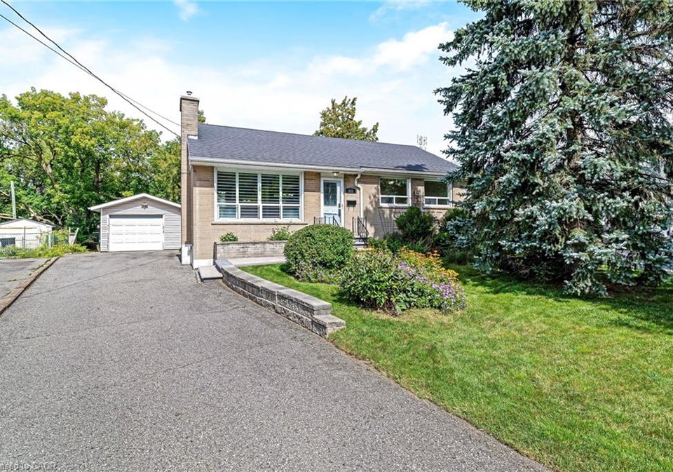 408-kingsleigh-court-milton-ontario-40861657
